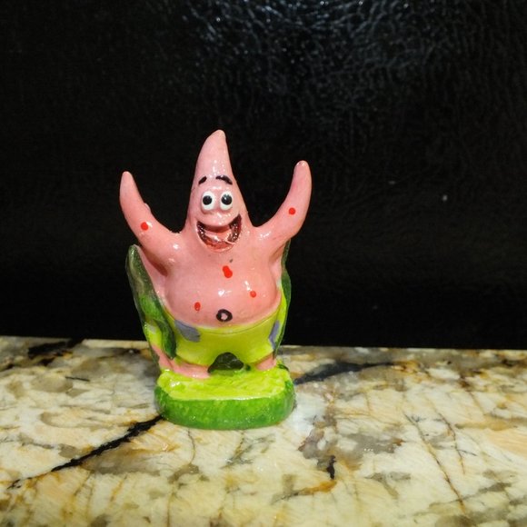 Penn-Plax Spongebob Squarepants Bikini Bottom 7-Piece Aquarium Ornament Set - Picture 7 of 9